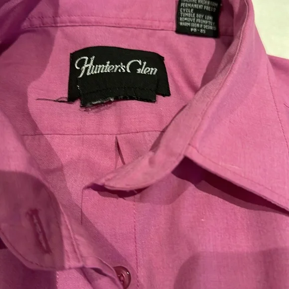 Cute button down top. - Picture 2 of 7